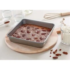 Lot 2 Moules à Manqué Rond Et Carré Acier Revêtement Antiadhérent 23 Cm -Cuisine À Domicile 549019 2 1 Lot 2 moules a manque rond et carre acier revetement antiadherent 23 cm Mathon