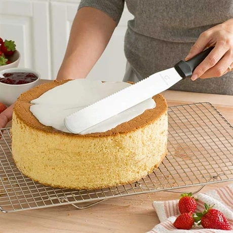 Set Couteau à Génoise Spatule à Glaçage Et Cercle à Trancher Extensible Inox 3 Set Couteau à Génoise Spatule à Glaçage Et Cercle à Trancher Extensible Inox – Image 3